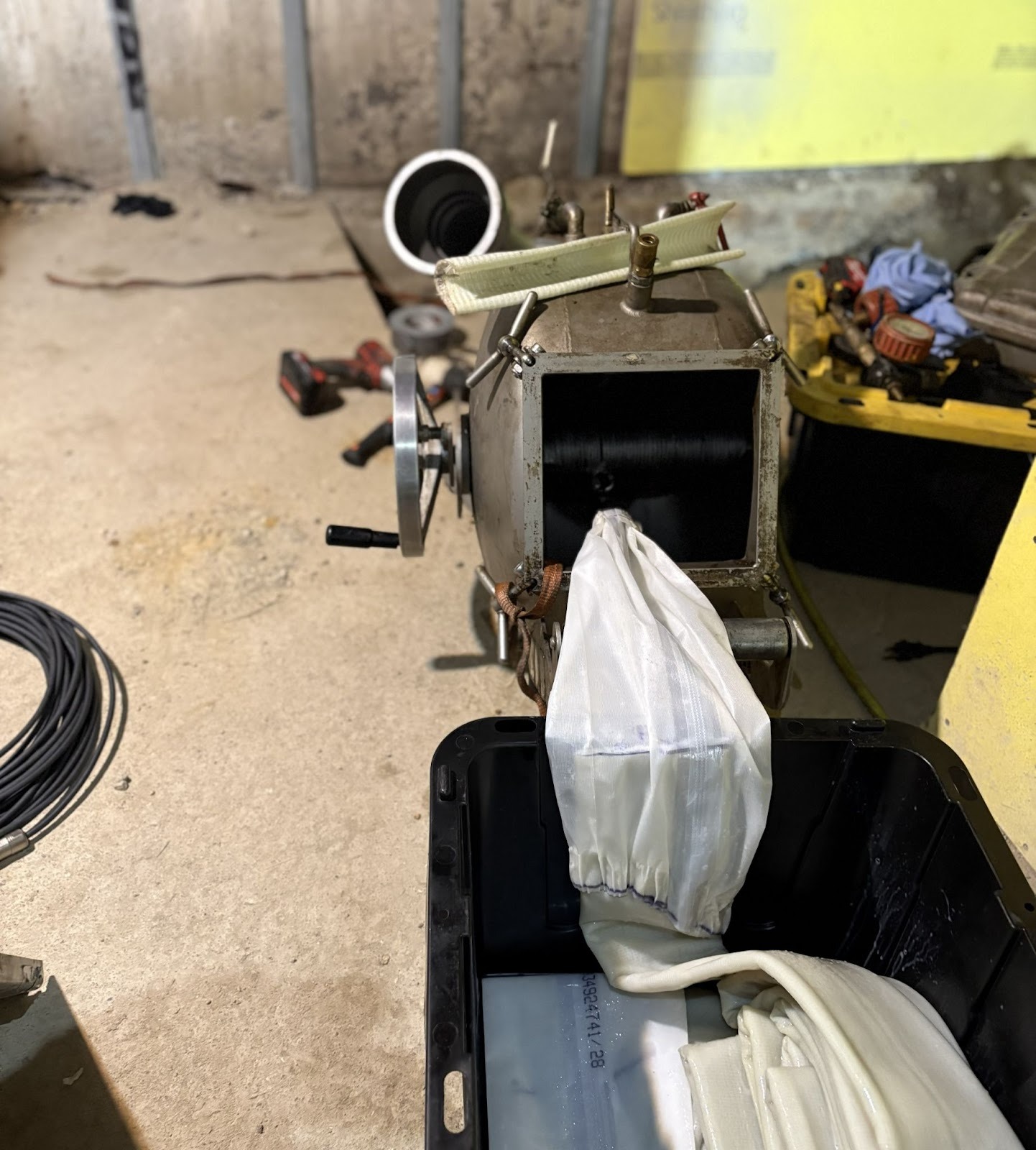 Trenchless pipe lining installation using CIPP equipment